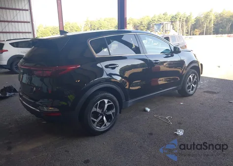 2021 Kia Sportage Lx z USA, uszkodzony, nr VIN KNDPMCAC3M7894571